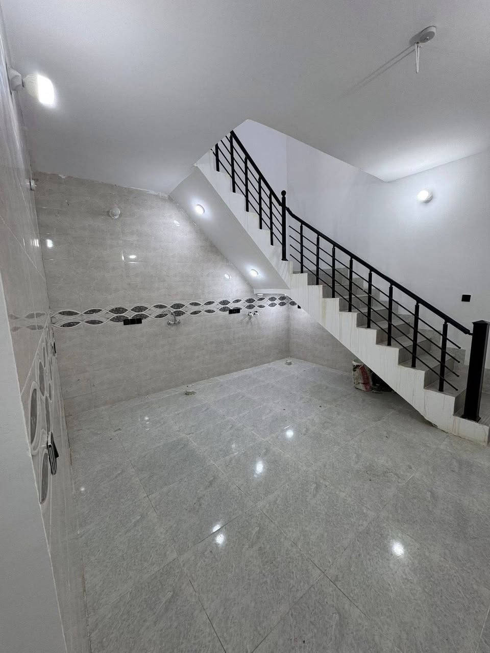 مكلف بالنشر بيت للبيع المساحه 100مترا قاطين ما مسكون بناء حديث بدور الزراعة الرابعه


**إذا كنت صاحب هذا الإعلان وتريد حذفه لأي سبب، رجاءا أرسل رسالة إلى الدعم الفني**