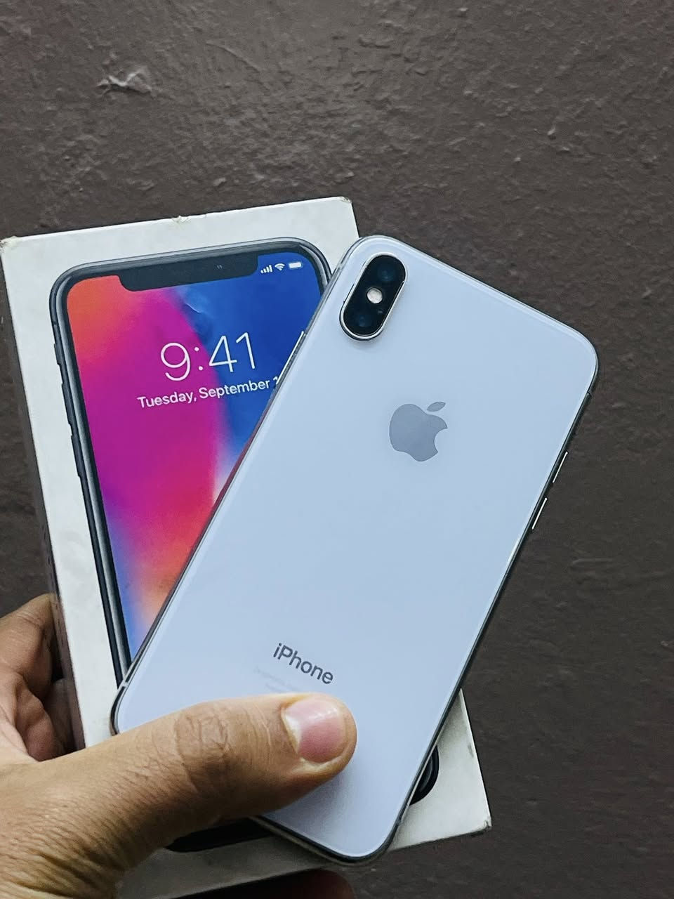 ايفون اكس عادي ذاكره 64 مبدل شاشه بس بطاريه82  جهاز مضموم جهاز شغال سعر 125 قفله ***********
