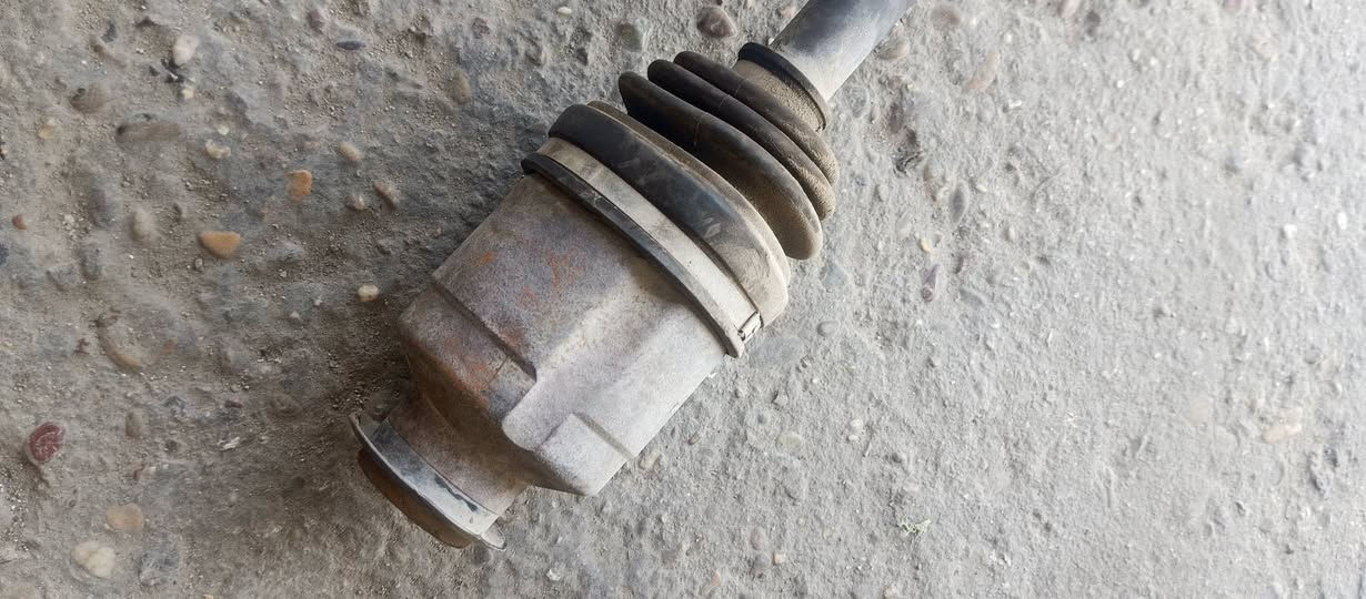 سلام عليكم فلنجه بولبرن مال النتره n تفصيخ اصلي جهت عكس سايق مكفول عل ضمان مملعوب بي قيم واخذ مكاني البياع ***********
