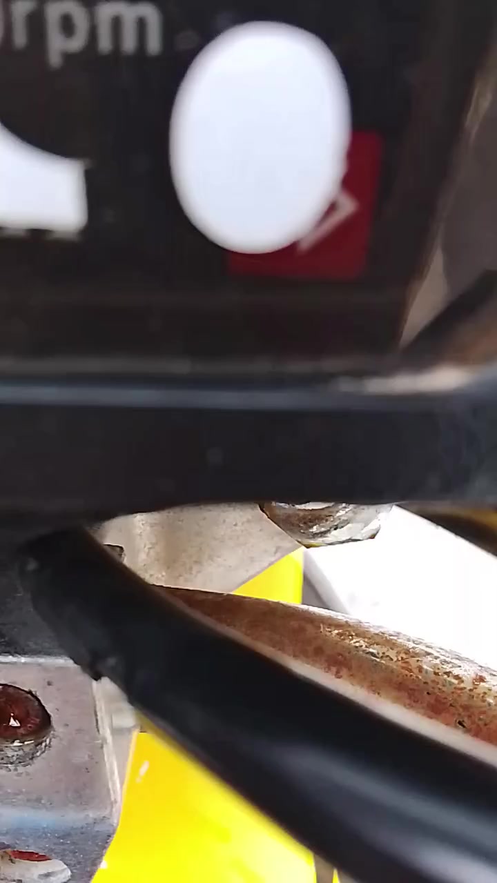 سلام عليكم شباب دراجه للبيع الشاصي موديل 2014 رقم وسنويه منتهيه 2021 راعيه ما انداله انطيت اسمه للمرور راح ينطوني رقمه ومستمسكاته مكينه 24 مفتوحه مرا وحده والتعميره 25 دراجه كلش حلوه السعر 1550 وبيه مجال بصيط رقمي *********** بي واتساب ولي يعرف راعيه من صالحه محمد عباس زياره من اهل الحيانيه
