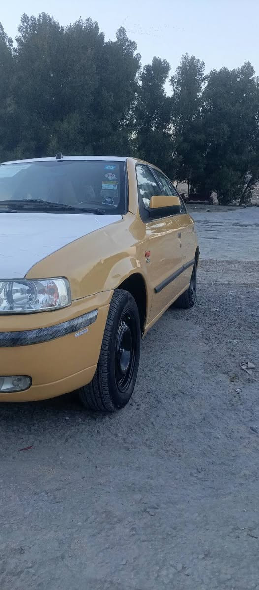 سمند 11 للبيع
مكفولة من الضربه بيها صبغ جاملغ أمامي 
مكينة كير حدادية حلوات
رقم مثنى دولي سنويه لل30
مكان السياره وراعيها بالنجف 
السعر 30 وبيها مجال 
***********
