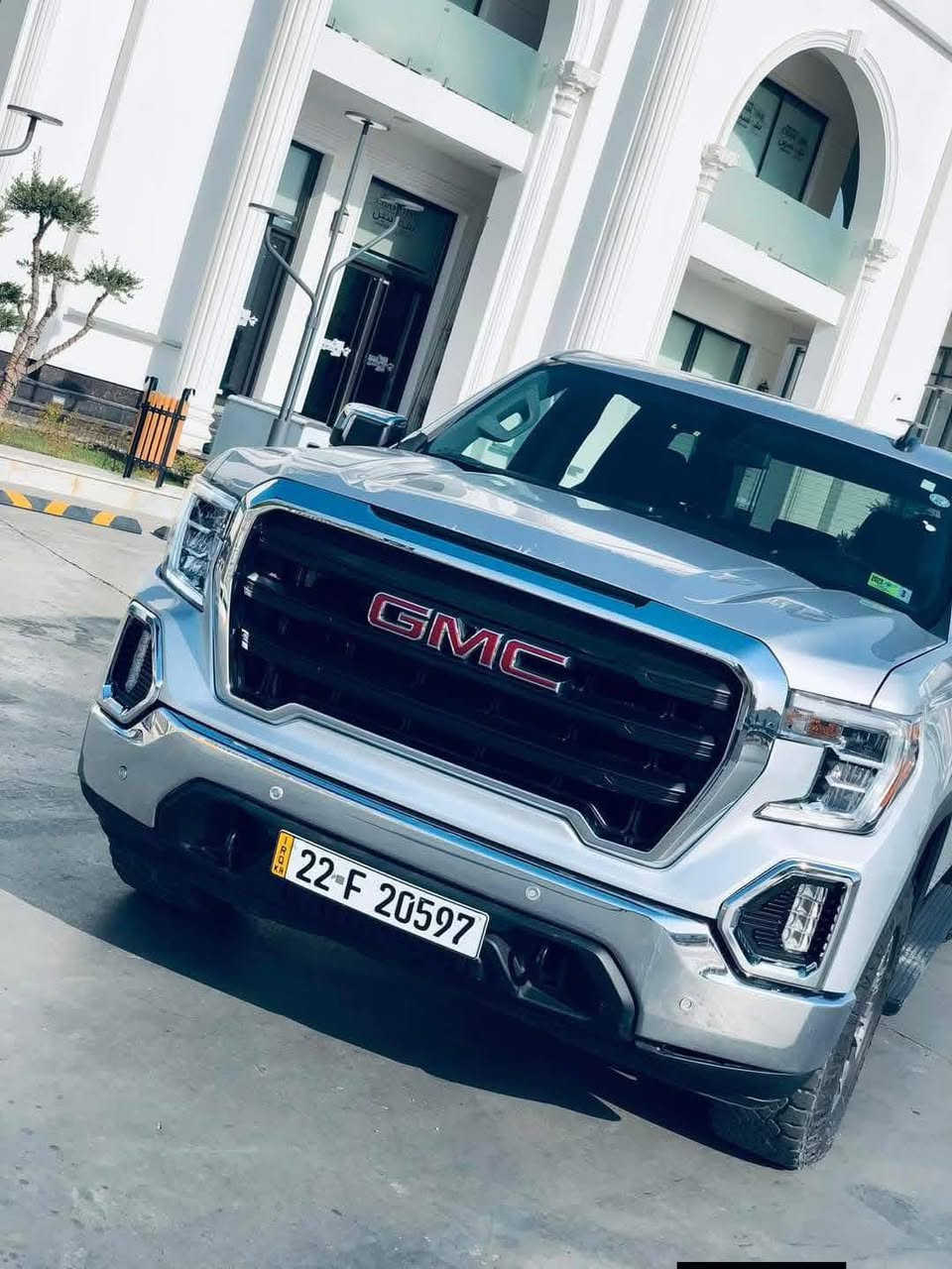 🔥 للبيع – جمس سيرا 2021 🔥
سيارة قوية ونظيفة، استخدام خفيف وعددها قليل بهالحالة 👌

🚘 المواصفات:
• جمس سيرا 2021 – وارد أمريكا
• دبل قمارة (باب طويل / بدي قصير)
• مكينة 8 سلندر 5300
• دفع رباعي (4×4)
• ستاندر
• العداد: 40 ألف كم فقط

🎨 الحالة:
• صبغ: جاملغ أمامي أيمن + ربع الجاملغ الخلفي الأيمن
• رقم أربيل والسيارة باسمي
• صور الحادث + رقم الشاصي موجودة بالمنشور للشفافية

📍 الموقع: بغداد

📞 للحجز والاستفسار:
***********

💰 السعر: ثلاث دفاتر قابل للتفاوض

⚡ سيارة جاهزة للاستخدام وما تحتاج شي.
