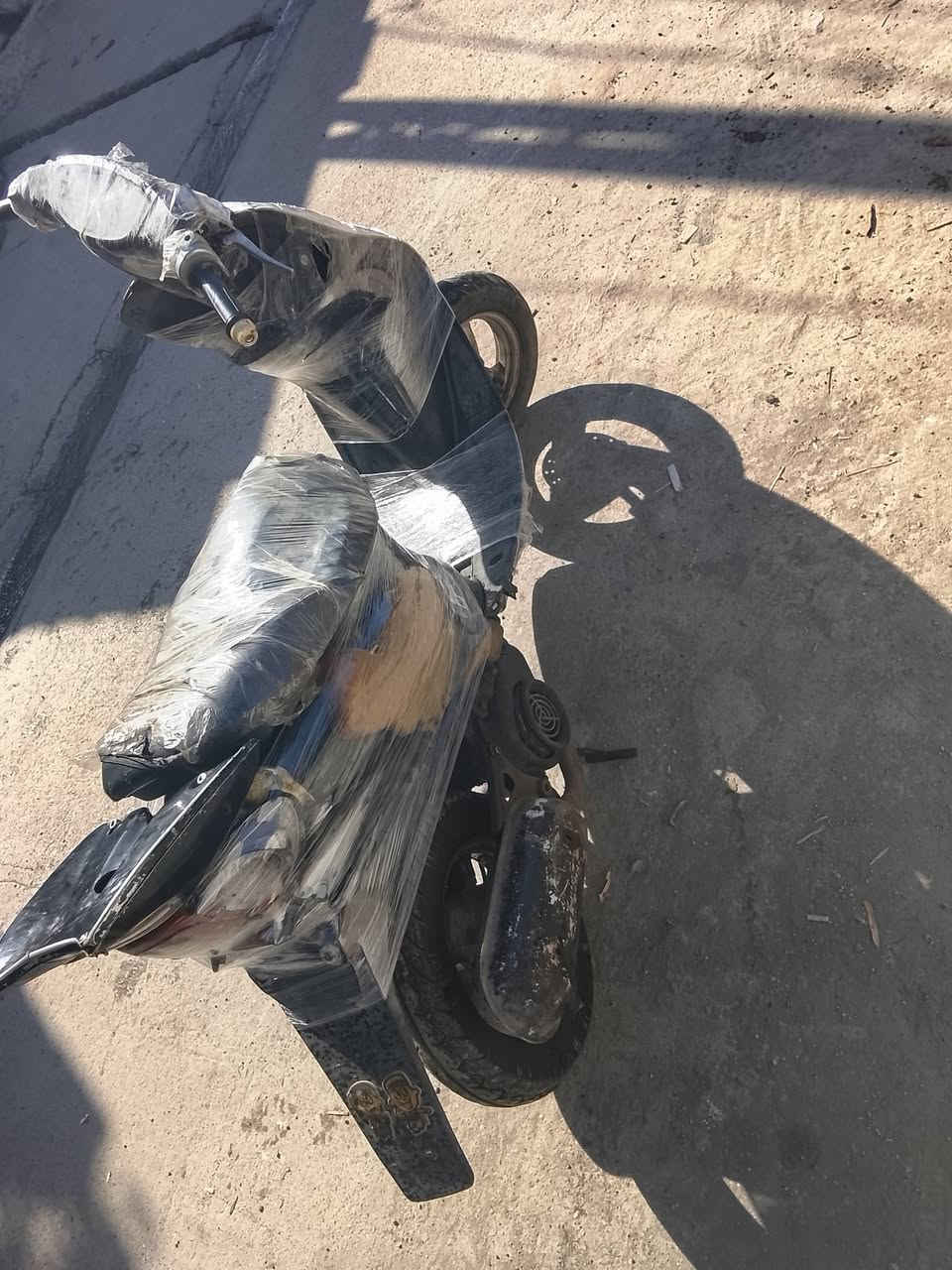 السلام عليكم ماطور فرخ لكزز ماطور نضيف مكينه فول تحريكه ومعدل ماتكدر تدوسلو الماطور بيه نقوصات فقط درع خلفي ومال ستيرن وقفل مال كشن الباقي شرط مكينه قبل اسبوع معمره سعرو 125 الف للتواصل ***********
