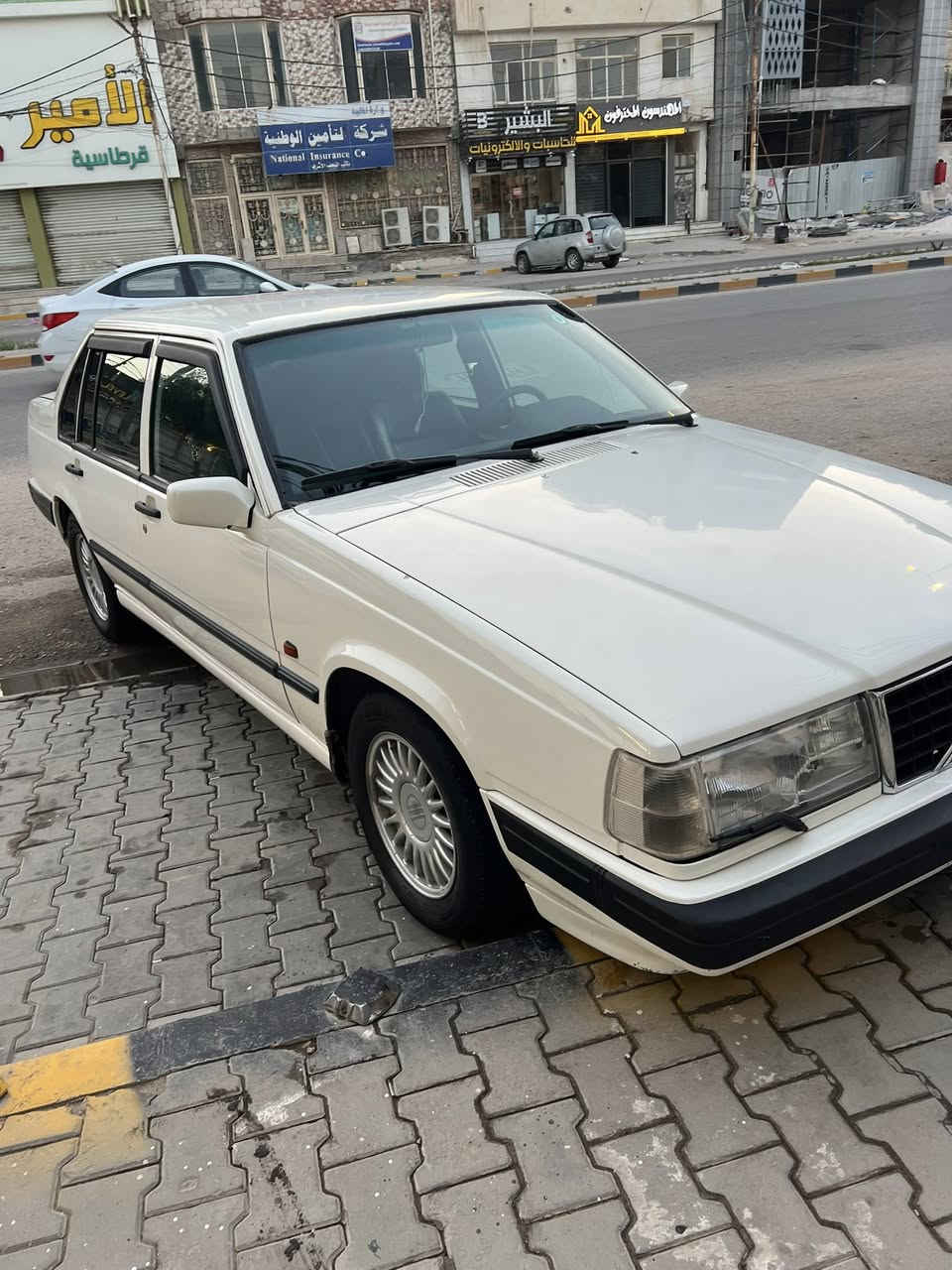 سلام عليكم
للبيع فالفو 940 
موديل 1994 رقم نجف 
***********
