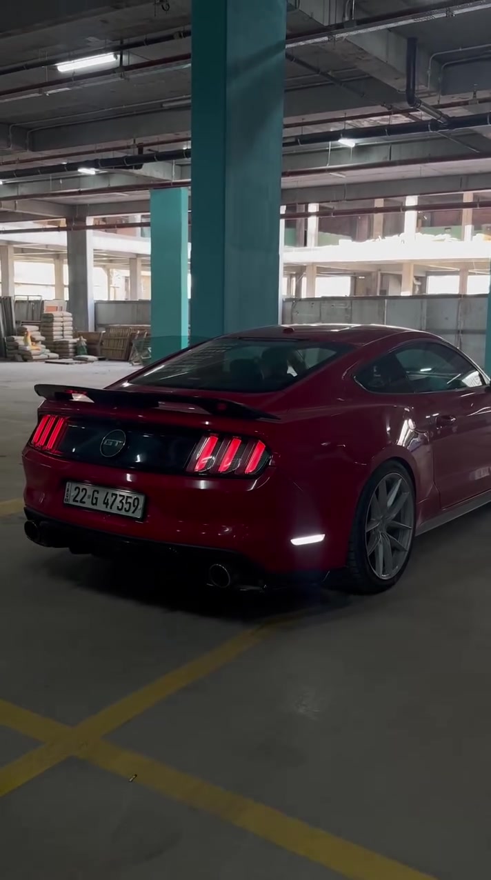 فورد موستانگ 2017 GT
السيارة داخله كلين تقرير وبالعراق صار بيها رش كم قطعه ابيعلك حزام 
السيارة بريميوم فول اعلى مواصفات 
ماشية 120 كيلو 

عليها اضافات
ويل عشرين
تخم تاير جديد 
حدادية وصدر امامي خلفي
سبايدر ولحية جانبيه ولحية امامية
دبات رياضي تحكم ريمونت 
داون بايب 
اكس بايب 
دعامية شيلبي 
عدسات زنون 

السيارة رقم اربيل تحويل موجود 

160 و بيها مجال 

***********

