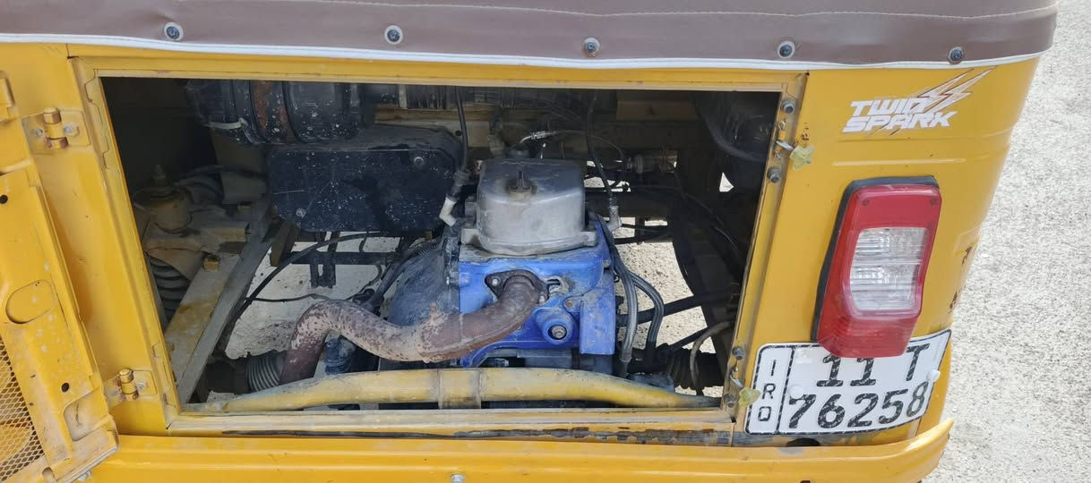 السلام عليكم تكتك البيع موديل 2016 رقم نكليزي مكينه مال 20 تكتك خير من الله  العنوان العبيدي السعر اربع ونص ***********
