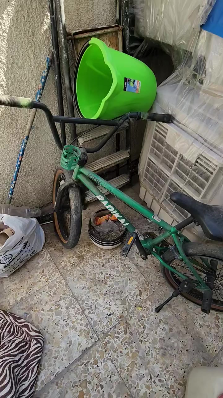 بايسكل بي ام  اكس 
نضيف ماخذه ب٢٢٠ والله الي يريده مكاني بغداد الكرخ 
٦٥ الف قفل بس تايراته نازه كلشي مابي متواجد مازنجر او 
***********
