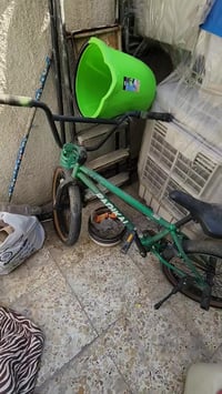 بايسكل بي ام  اكس  نضيف ماخذه ب٢٢٠ والله الي يريده مكاني بغداد الكرخ  ...