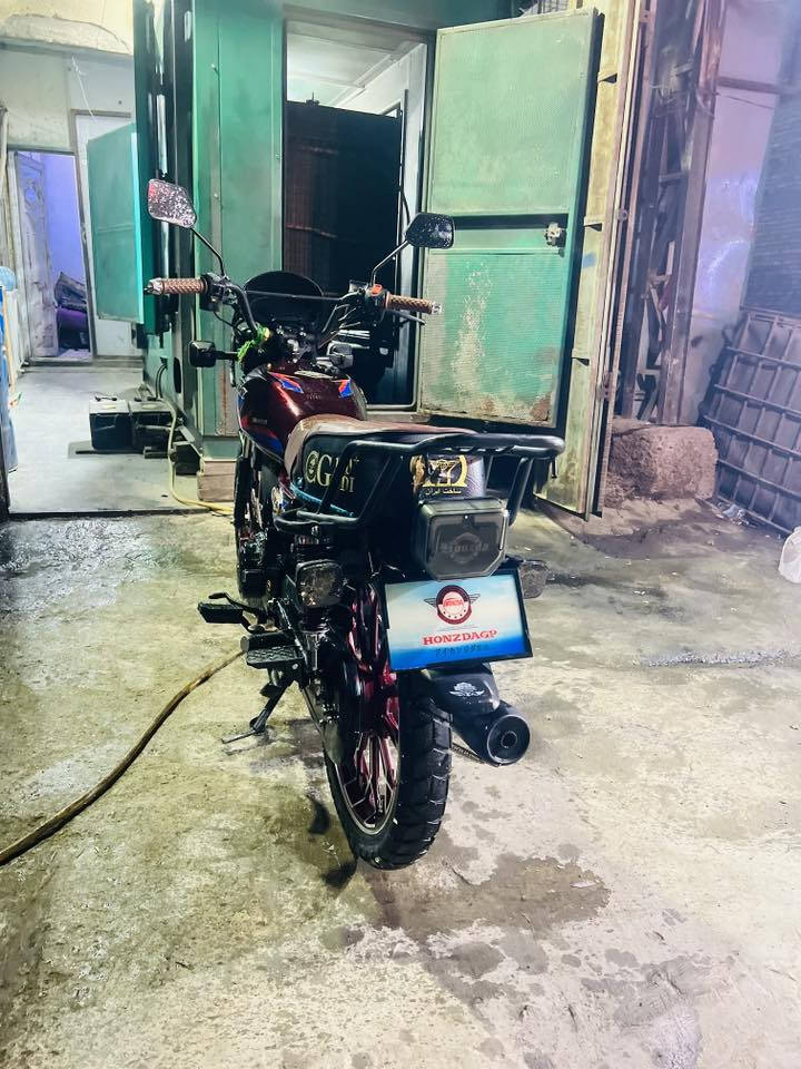 سلام عليكم دراجه سيفان للبيع موديل 2025دراجه كفاله عامه اي نقص مابيه سعر 750 مكان بغداد الكماليه رقم هاتف ***********
