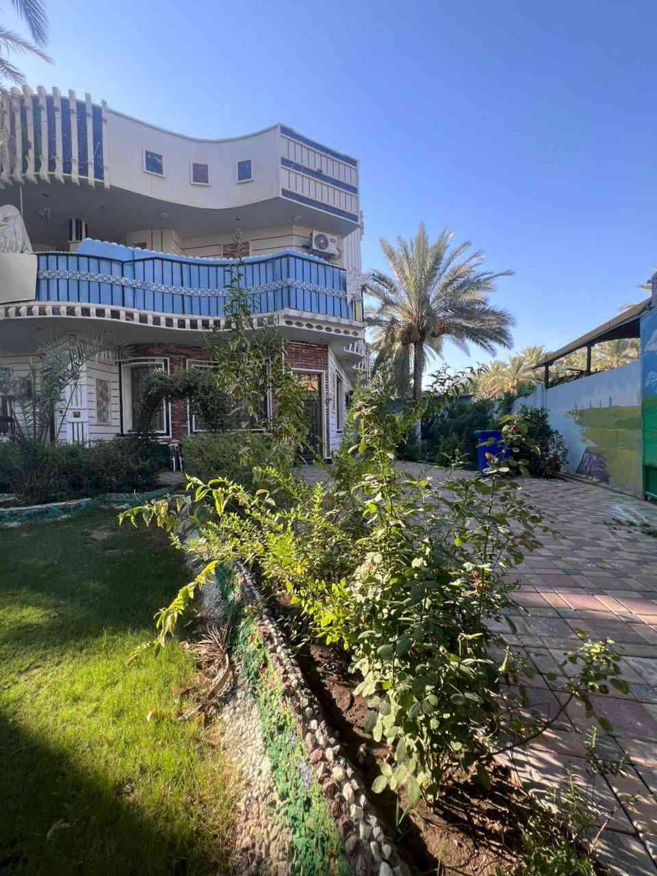 السلام عليكم 
في كربلاء الحسينيه 
١٧٥٠متر مع فله فول مواصفات مع بيت ٢٠٠متر مرتب الموقع كربلاء الحسينية السعر ٥٠٠مليون شرط السند تحويل بأسم المشتري للمتابعة مكتب ابو الجود للعقارات والمقاولات العامه العنوان كربلاء شارع بغداد عمود ٤٧٥ ***********
