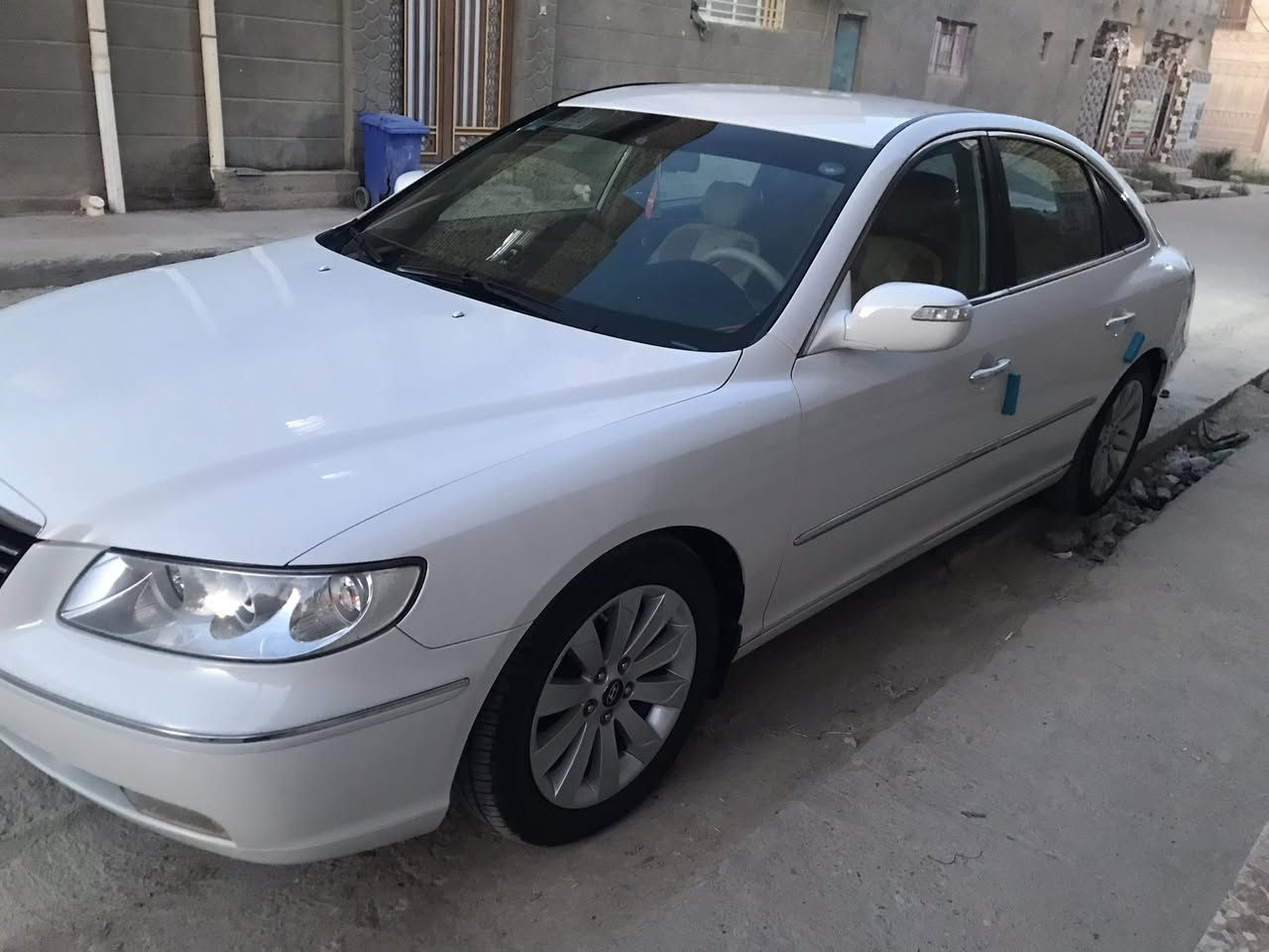 ازيرة موديل 2009 خليجية مكفوله رقم بصرة بسمي جاهزه مكينه كير حداديه تبريد تخم تاير محرك 2700السعر 110 وبيها مجال ***********
