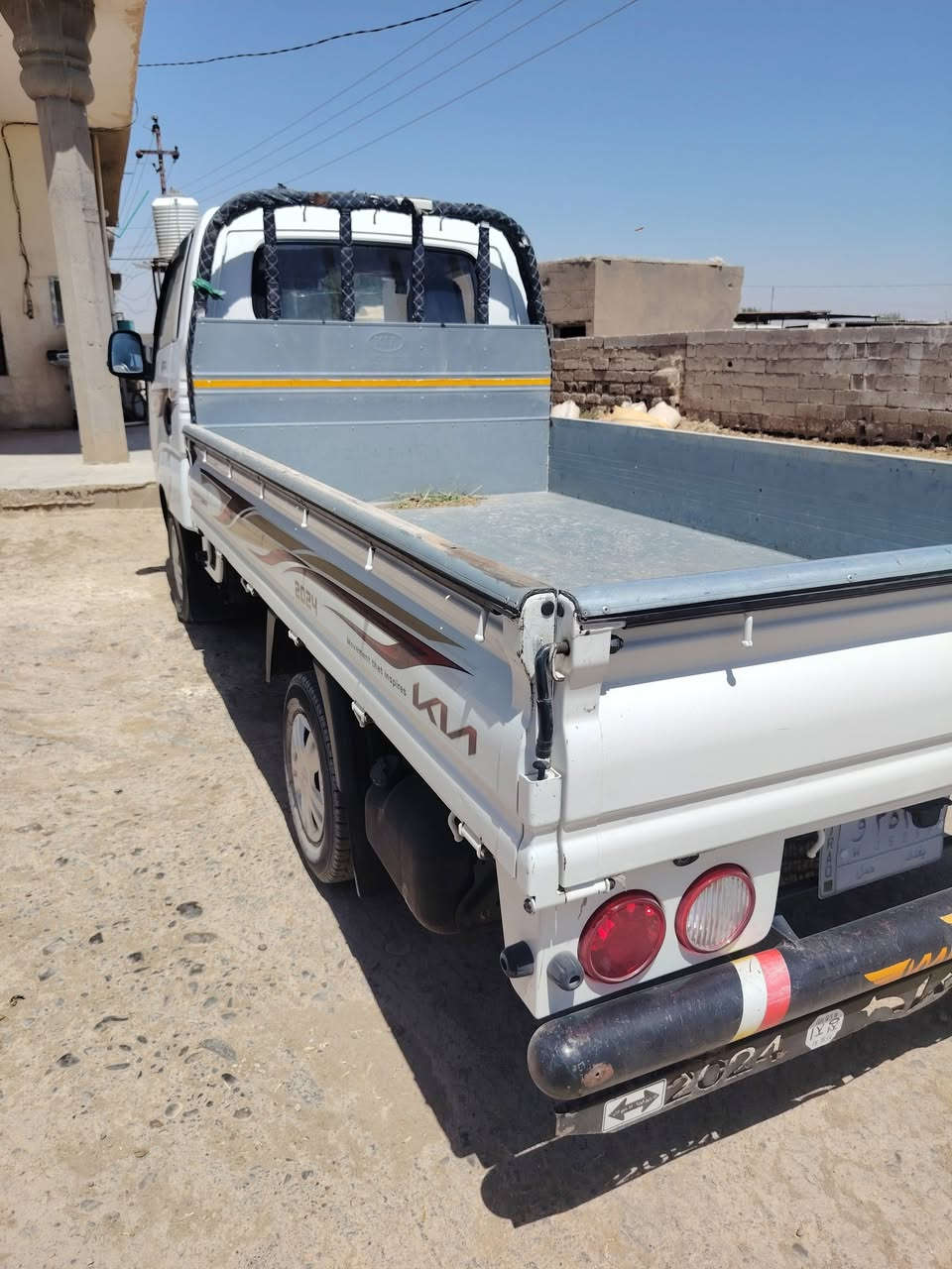سلام عليكم
كيه بنكو ٢٣
مكفوله كفاله عامه 
ماشيه ٩٠
مكان السياره 
واسط الصويره 
***********
