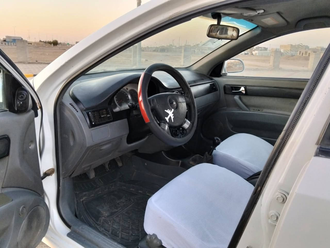 السلام عليكم اوبترا موديل 2011 رقم دولي بأسمنه تحويل مباشر سنوية للـ29 محرك وكير مكفولات تبريد شغال تخم تاير جديد حدادية امامي وخلفي جديد باتري جديد بيها رشات صبغ فقط مكفولة من الحزام ومن العام سيارة جاهزه السعر 55 للأستفسار اكثر (***********) العنوان واسط ، بيع فقط
