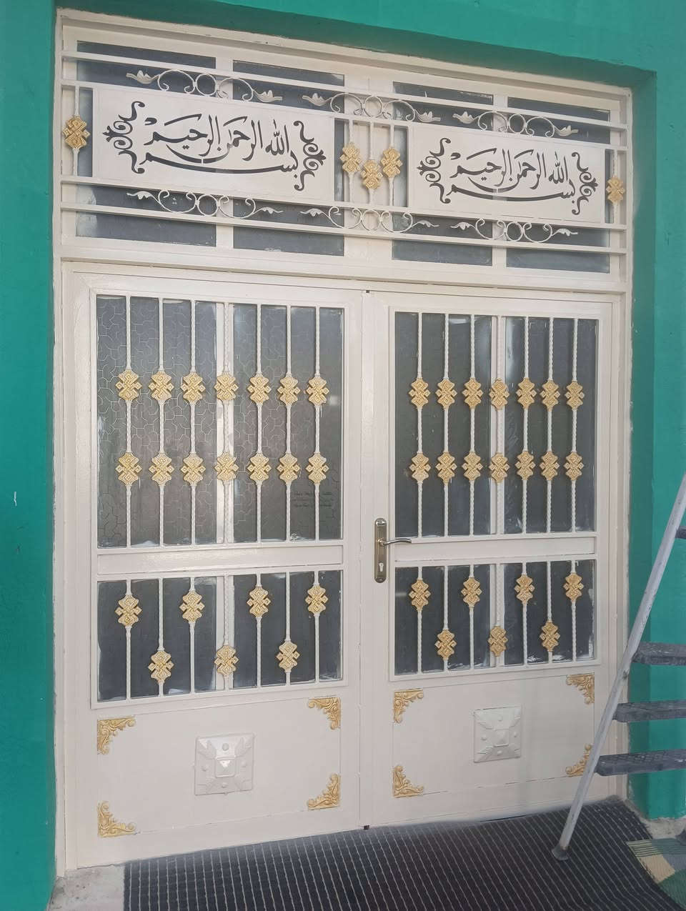 صباغ حديد ابوب شبابيك محجرات تنضيف شبابيك بوب
بسعار مناسبا
الهاتف ***********📞
