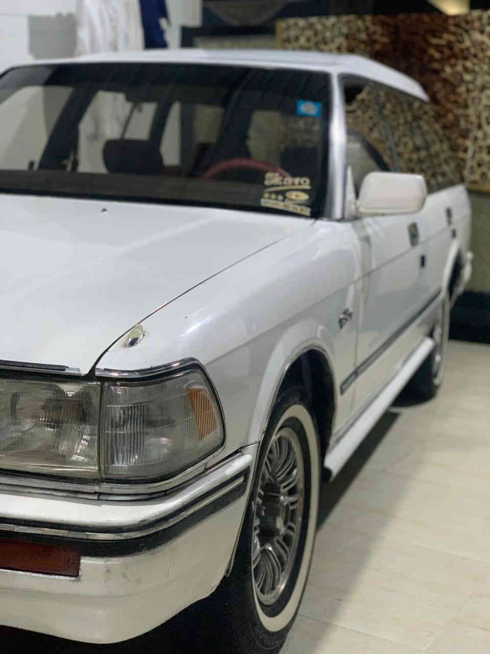 سيدان ستيشن موديل 1989 سنوية مشروع وطني رقم نينوى دولي لغاية 30سيارة بلاد فقط ثلاث مكانات صبغ باقي كله على بلاد محرك كير بلادي تدفه تبريد بشرط حداديه شرط سعر 60 ورقة وبيها مجال لشراي للاتصال ***********
