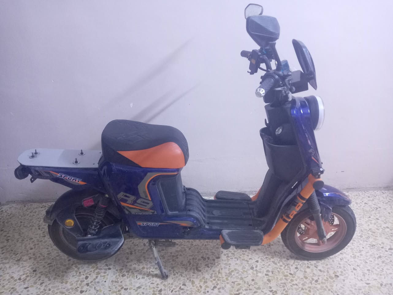 سلام عليكم درجة شحن R9 2025
دبل سويج دبل بصمه اربع نمر دراجة نضيفه مرواس مع ايفون او اس الترا


**إذا كنت صاحب هذا الإعلان وتريد حذفه لأي سبب، رجاءا أرسل رسالة إلى الدعم الفني**