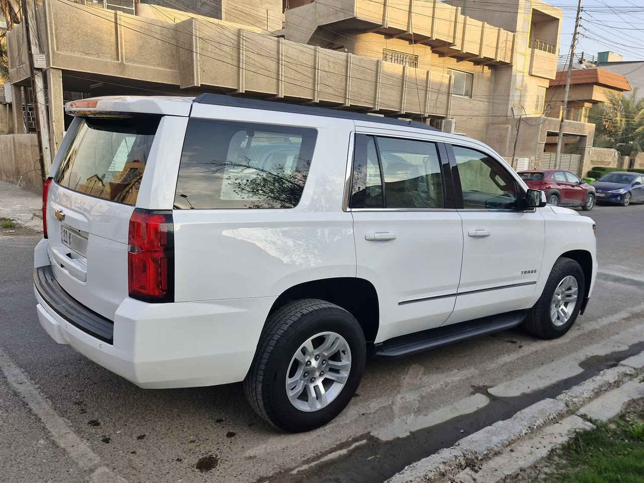 تاهو 2018 (خليجي وكالة المنصور ) ماشيه ٧٥ ألف 
رقم بغداد بسمي مكفوله من صبغ ومن تبديل 
فقط بارد ***********
