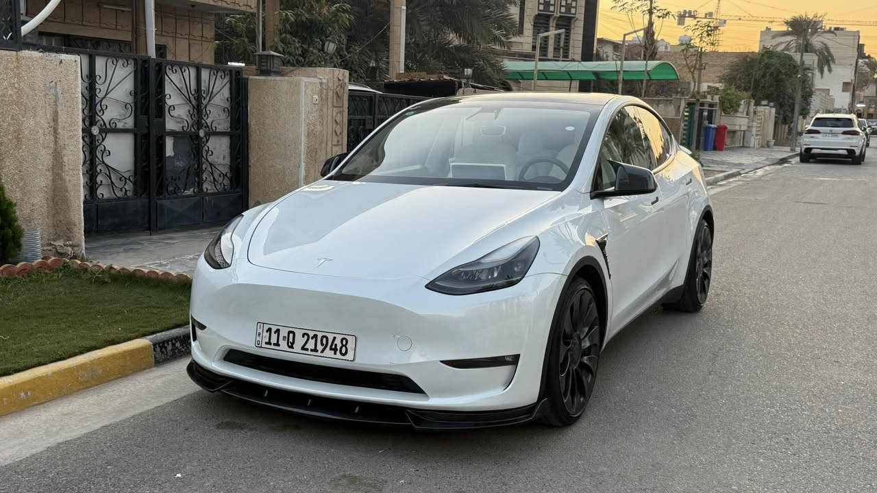 للبيع تسلا 2023 بيرفورمنس  ماشيه38 الف كيلومتر مكانه المنصور كلش جديده تبديل جنطه بدون دواخل ولا ايرباك السعر 245 ورقه ***********
