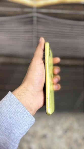 ايفون 11 ذاكرة 128 ومبدل بطارية اصلية فقط الباقي كلة بلادي تفحص وين ميعجبك السعر 250 المكان الشعب حي اور
*********** بغداد
