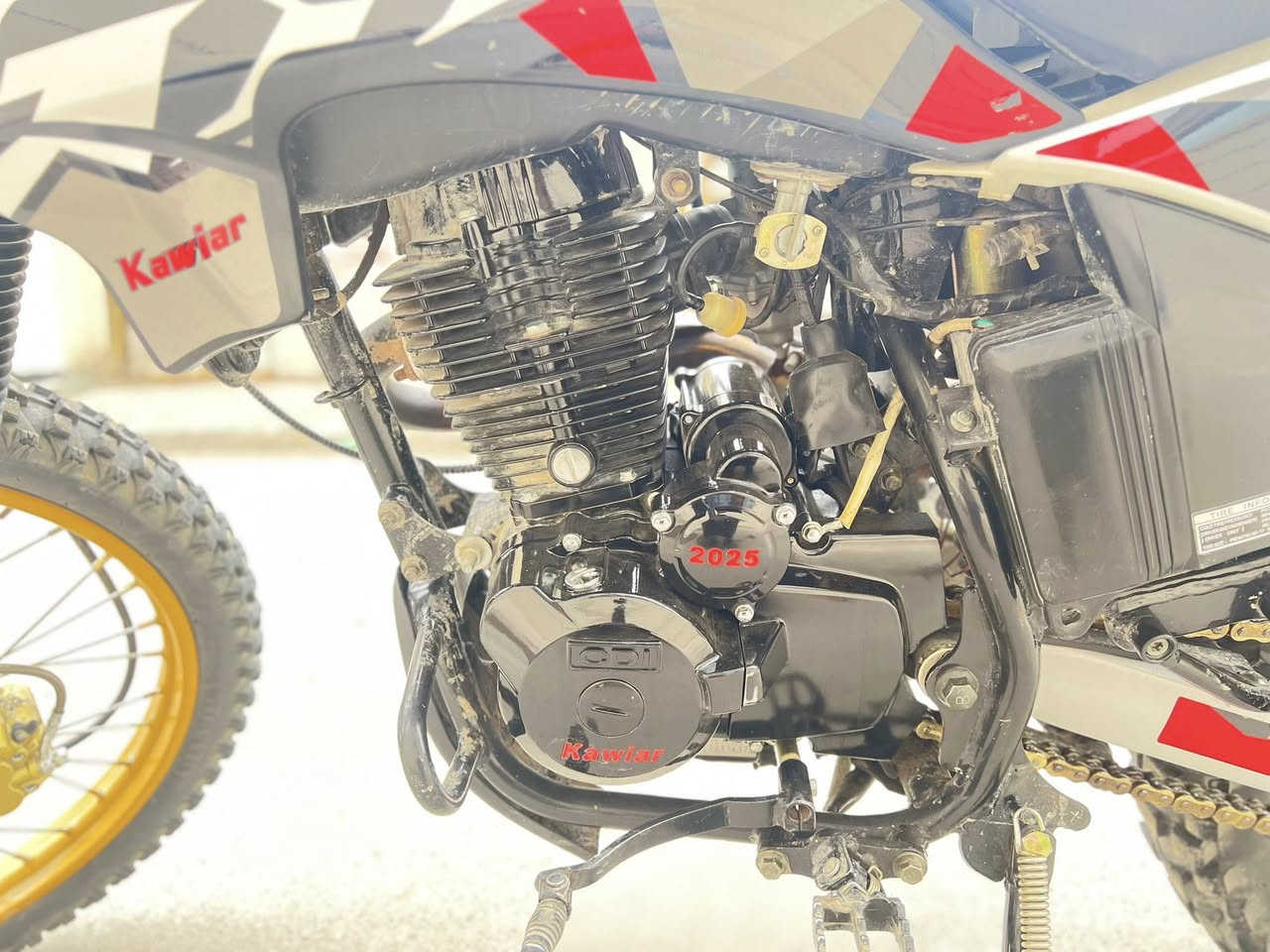 السلام عليكم شباب
🏍️ دراجة للبيع 🏍️
قفاز كايوار
موديل 2025
المكينة مكفولة وما مفتوحة نهائياً
الدراجة نظيفة وحلوة وما بيها شي
نصبتها حلوه
أوراقها كاملة
السيباية ورا موجودة
بس بيها شغله وحده فقط بيها طبگ تشتغل من الشخاطه مال السلف
للاستفسار الجاد فقط ***********📞واتساب فقط 
والله يبارك بالنصيب ✨
