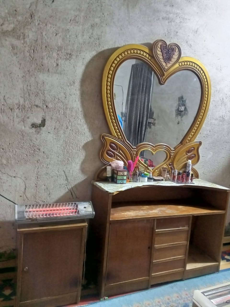 للبيع نقص التخته بس مكاني كوفه ***********
