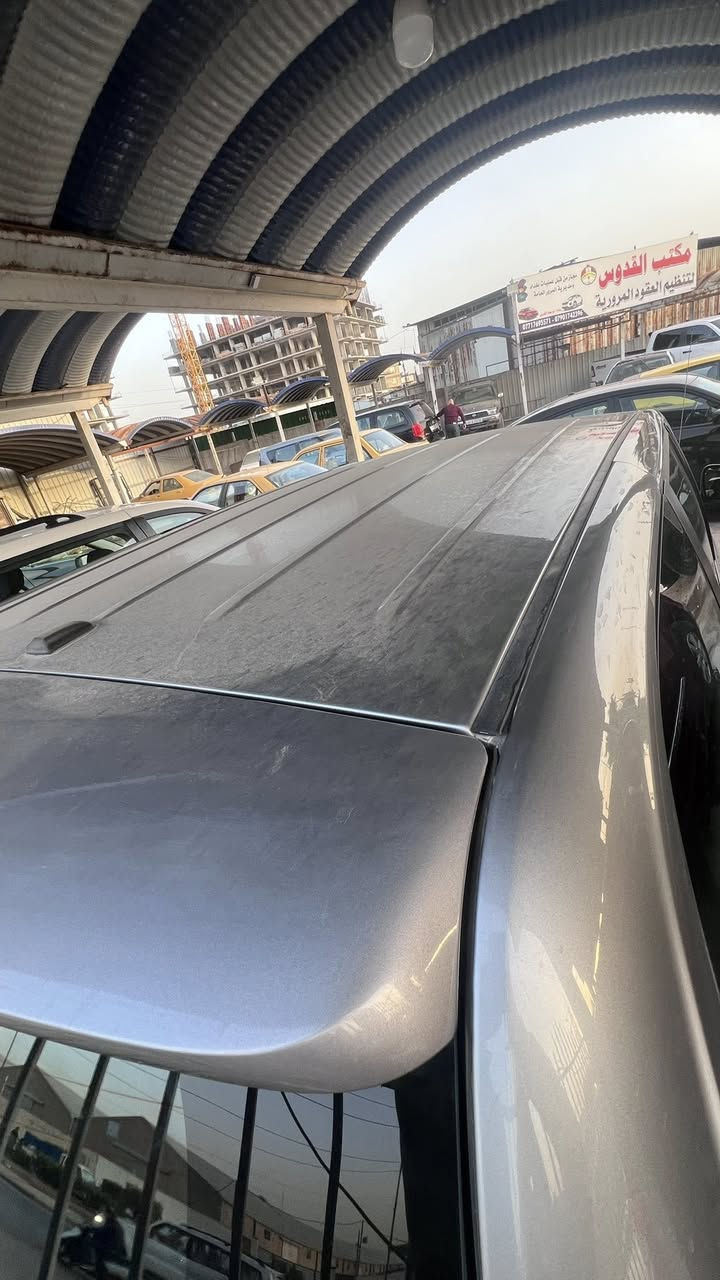 السلام عليكم … 🙋🏻‍♂️
سيارة دوج كرڤان  ٧ راكب للبيع .🚙
موديل /٢٠١٩ جي تي 
لون/سلڤر 🩶
ماشية / ٩٨ 
مواصفات فول تحكم ستيرن -
ابواب كهرباء  -
كشنات  جلد -
شاشة بلوتوث  - 
داخل لون اسود جلد منفصل 🎛️
- تبريد ٣قطع- تدفئة -
مكينة كير خير من الله بلادي- 🕹️
تشغيل عن بعد -
صبغ فقط صفحة يسار من خارج 
بدون لغود - بدون دواخل - بدون شواصي -
موجود سونار للسيارة بدي كار.
يوجد فيديو تصوير كامل للسيارة .🎥
سيارة نظيفة جدا داخل وخارج 🎞️
رقم بغداد دولي تحويل ثاني يوم .
مكان سيارة بغداد الكرخ .🇮🇶
السعر 175 💵
الاتصال والاستفسار على الرقم …
📞***********
