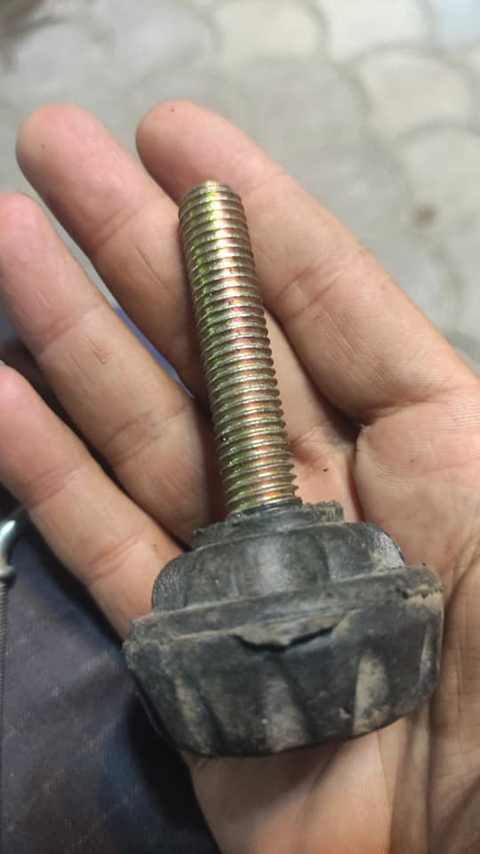 محل براغي ..يتوفر لدينا جميع انواع البراغي والصواميل والواشرات والچویات. بسمار كونكريت + نجاري + تونجات . والبرغی النکي  والرول بولت.والانگر بولت. والبراین الکونکریت والحدید  والسیرامیک والگرانیت والجام والخشب....  
بسمار مسدس بجمیع انواعه واحجامه.  .وقفیص تعلیگ بوری بجمیع الاصناف والاحجام.. جمله ...  مفرد.
كربلاء . شهداء الموظفين . مقابل بناية انجكو
واتس.  ***********.   
https://wa.link/fbu72b
#برغي
