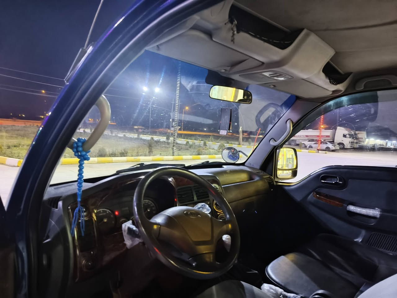 بڕاوەی
سەرە تا بە ناوی خوای گە وره
کیا بیلا2010 کراوە بە2023
4000 سۆپەر مەکینە ڕەش 
تەبرید لەسەر سویج
سەلە
ئاوینە کارە بای 
5دووگەمە 
بۆدی بیلادی سفر 
ناوبۆدی 
کارە بای بەسراوە 
6تایەی لۆک
کامل مەسروف کراوە
***********
***********
