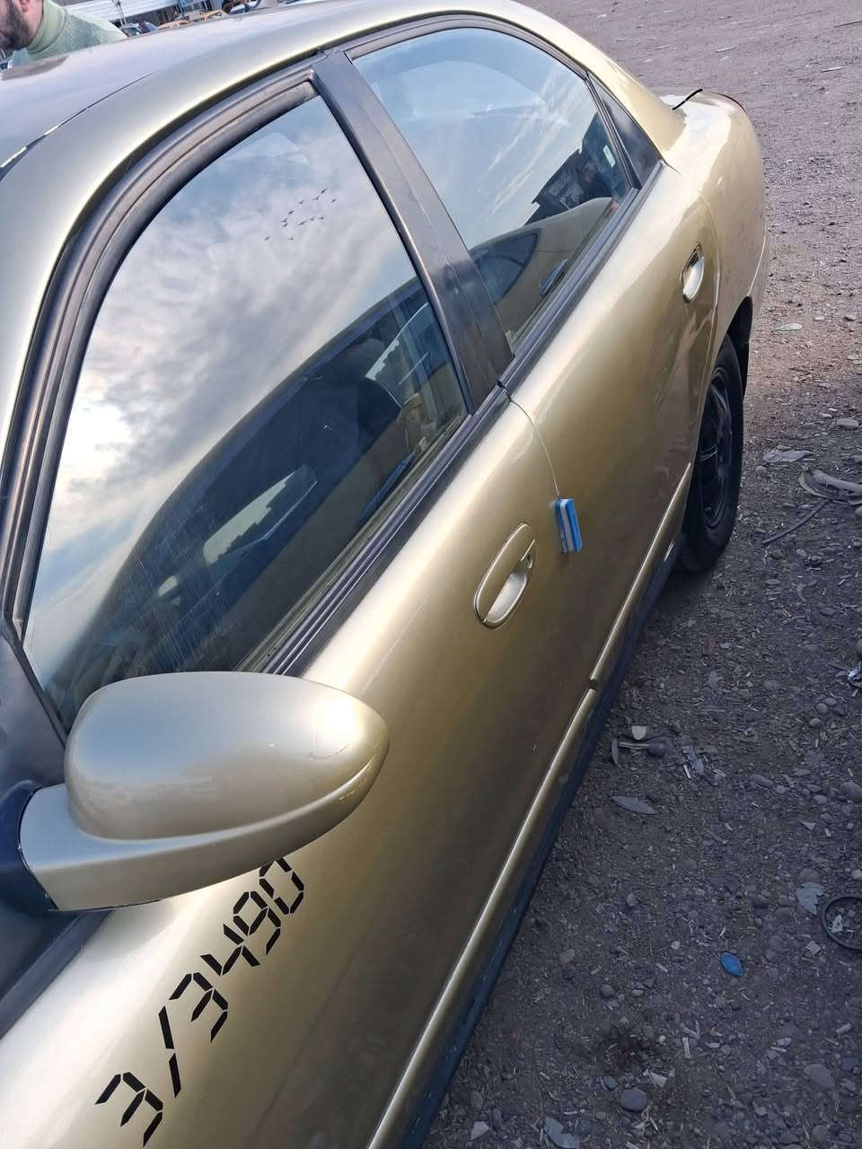 سلام عليكم دايو نوبرا موديل 2001 رقم بغداد رقم انكليزي كير اوتو سيارة نضيفه شوفت عينك السعر 35 وبيهة مجال العنوان بغداد دورة رقم ***********
