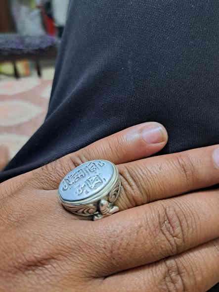 خواتم للبيع اصليه وصياغات ثقيله
السعر شلع ١٥٠ قفل 🔐 
مكاني واسط 
لايوجود توصيل 
***********
