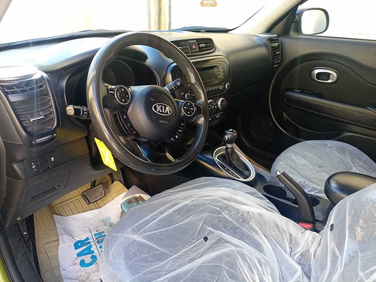 سلام عليكم كيا صول 2015 وارد امريكي جاملخ وبنيد بدون داخل مكينه 1600 جي تي اي سعر 1005 بيه مجال ***********
