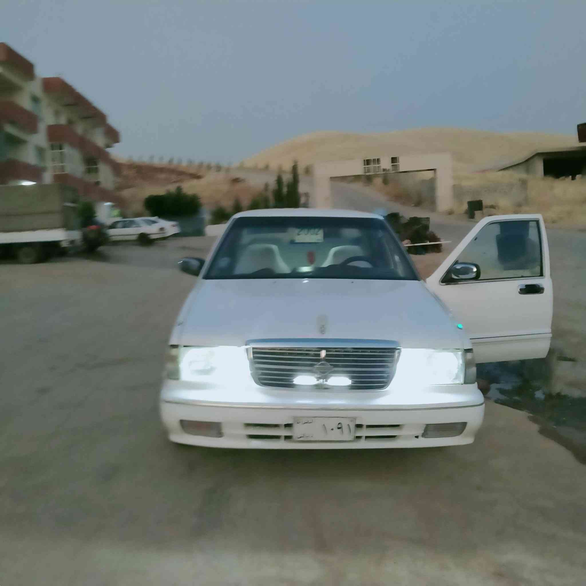 سەرەتا بەناوی خوای گەورەو میهرەبان نیسان سدریک ئاڕم پلاستیک سلێمانی بە شەرت سەیارەیەکی پاک و زۆر جوان دەعامی بۆ دەعامی بەشەرت گێر و مەکینە و ئەکسل و گاردن و تەبریت بە شەرت پانکەی کارەبای بۆ داندراوە تایە و ویل و پاتری و ڕۆن و سیوەیل تازەیە کارەبای بەشەرت سەیارەیەکی زۆر بێ مەسرەف مەکینەیەکی لۆکی ئەوروپی لەسەرە سعری 47وەرەقەو مەجالێکی زۆر کەم ***********
