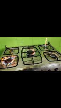 طباخ شغال • عيونه قوية • دكم ناقص