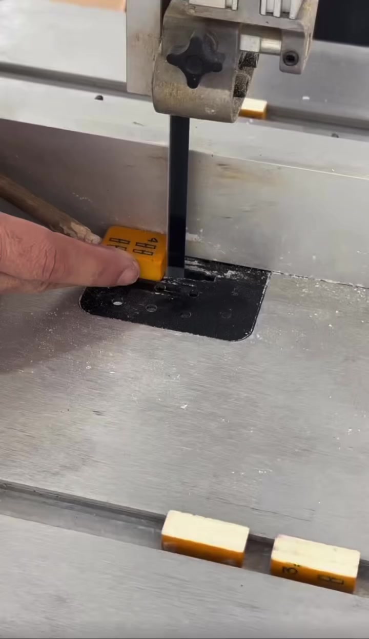 چراخ احمد جرجري
***********
