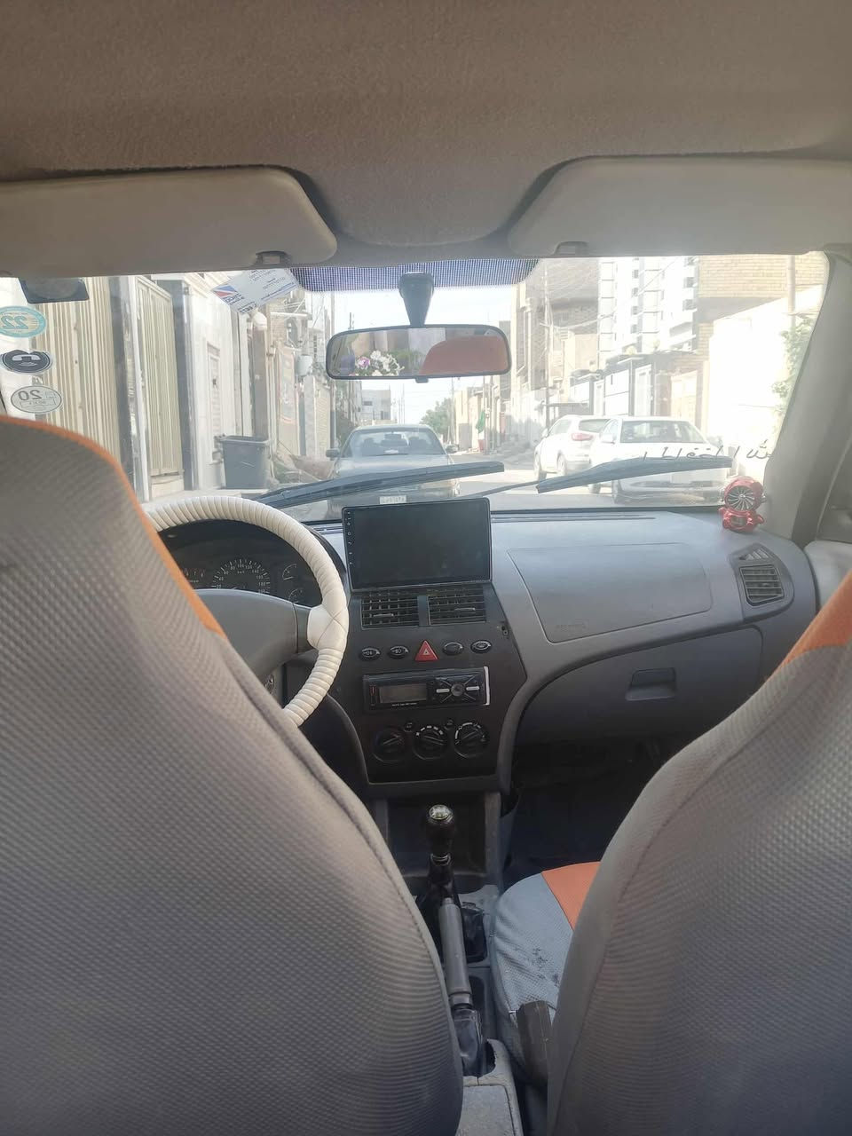 لبيع او مراوس حسب القناعه طيبه مديل 12 مكفوله من الصبغ والتبديل فقط بيها خياسات بسيطه بل عتب من جوه سياره كير ومكينه وحداديه جدد وتخم تاير جديد رقم نكليزي بسمي سنويه ل30 السعر 37 وبيها مجال قليل ***********
