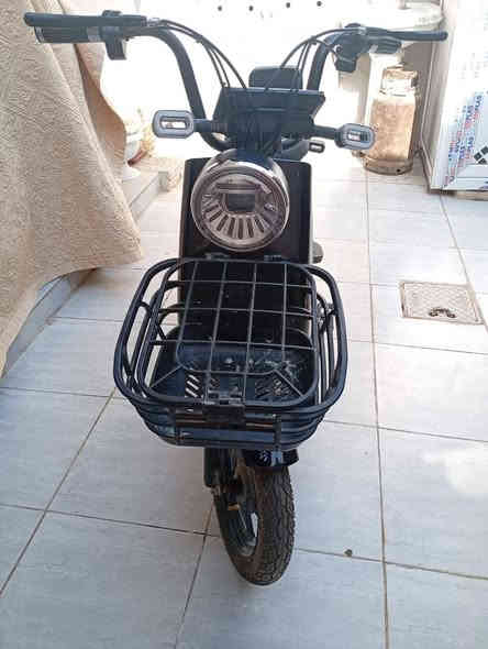 السلام عليكم دراجه شحن للبيع فول نضافه استخدام شهر فقط السعر ٢٧٥ مكاني حله اكرمين موبايل *********** شراي اتصل ما متواجد خاص
