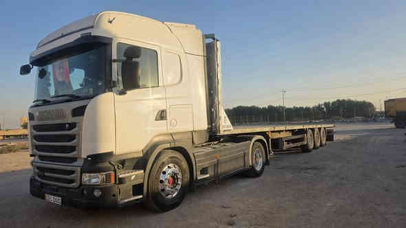 السلام عليكم اتريلة لبيع عربانة اشمتز تخم تاير دنكير علاك مديل 2017 الرقم ***********
