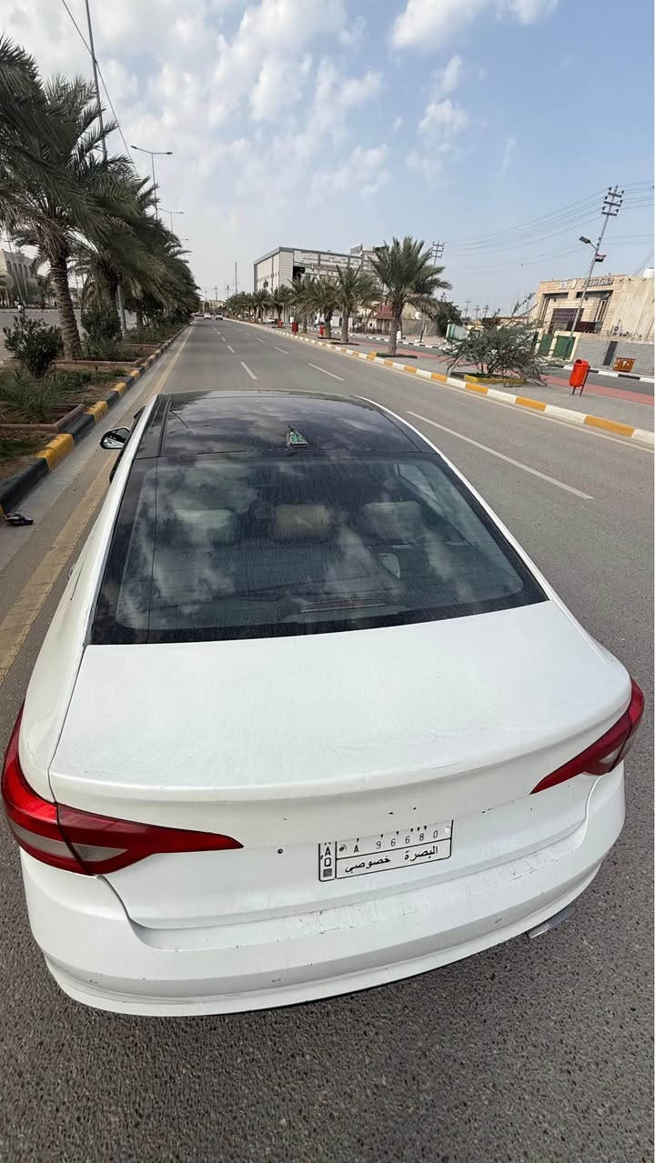 سوناتا 2015 وارد كوري رقم بصره سنويه لل 27 فووول مواصفات للأخير بنوراما بصمه تحكم بعد مزوعه مواصفات 1/1 بيها ضربه جاملغ خلف السائق وبيها رشات صبغ تجي تفحص السياره ما عوزها برغي جاهزه ع الاخير تحويل ثاني يوم راعيها بصره السعر 118 وبيها مجال قليل شراي اتصل مكانها بصره *********** البصرة, العراق
