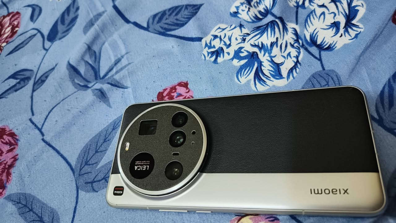 Xiaomi 15 Ultra
شاومي 15 الترا نسخه عالميه 

جهاز غني عن التعريف مواصفات قويه جدا

ذاكره /512

رام /16+16

الشاشه /(LTPO AMMOLED (2k /120 hz

المعالج / سناب دراگون  8 ايليت

نظافه /95 والصوره كدامك نضيف جدا

صحه البطاريه /97 
حجم البطاريه / 5410 مللي 

 ملاحضه /الجهاز بدون ملحقات وياه كفر ولاصق شاشه ولاصق حمايه الكاميرات وانطي وياه شاحن سامسونك اصلي وكاله تدعم الشحن السريع 

الجهاز مكفول كفاله عامه مابي ولاغلطه

للبيع او مراوس حسب القناعه 

السعر /950 الف وبي مجال جدا بسيط الي يشوفه هواي يعبر المنشور وشكرا اله 

والشراي يدخل خاص وبخدمته 

مكاني بغداد /الزعفرانيه


**إذا كنت صاحب هذا الإعلان وتريد حذفه لأي سبب، رجاءا أرسل رسالة إلى الدعم الفني**