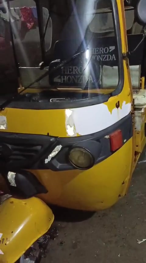 تكتك للبيع مديل ٢٠١٨  بس محور مكينه ستوته  وراق كامله ***********
