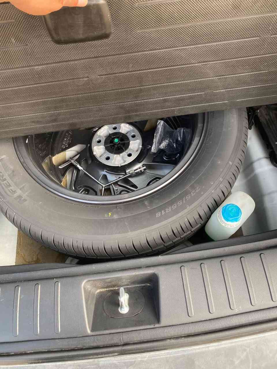 السلام عليكم
توكسان موديل 2020
محرك 2000 دوش سياره كفاله  خليجيه
فول عده البنراما
ماشيه 68
اوتو هولد 
سايد بريك بصمه بيبان بصمه 
بصمتين تشغيل
جنطه بصمه
كاميرا شاشه كار بلي
3 انظمه قياده
كراسي كهرباء 
لايت دوار
نزول منحدرات  وبعد مواصفات التوكسان 
بيها رصعه باب السايق زغيره كلش مامبيه 
السعر 189 مكان السياره نجف رقم التليفون ***********
