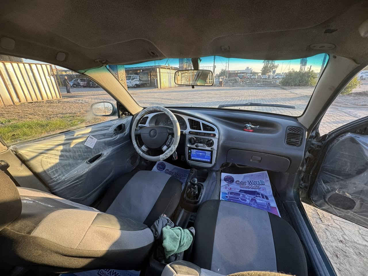 سلام عليكم لانوس 97
رقم بغداد تحويل مباشر  
مصبوغه حزام بدون ضربه 
مكينه و كير مكفولات كهربائيات كلها شغاله 
حداديه 80 /100 ويل كب وتايرات نضاف داخل نضيف حيل شاشه وتحكم ستيرن سياره ما نقصها شي سعر 35 
مكاني بابل ***********
