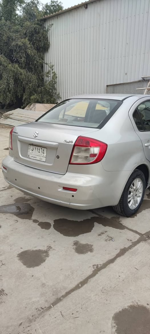 السلام عليكم للبيع سوزوكي sx4 موديل 2009 استلام الشركة العامة  خليجي رقم بابل مكفولة من الصبغ والبارد والتبديل على وضع الشركة رقم بابل متواجدة في بابل حي الصحة للاستفسار ***********
