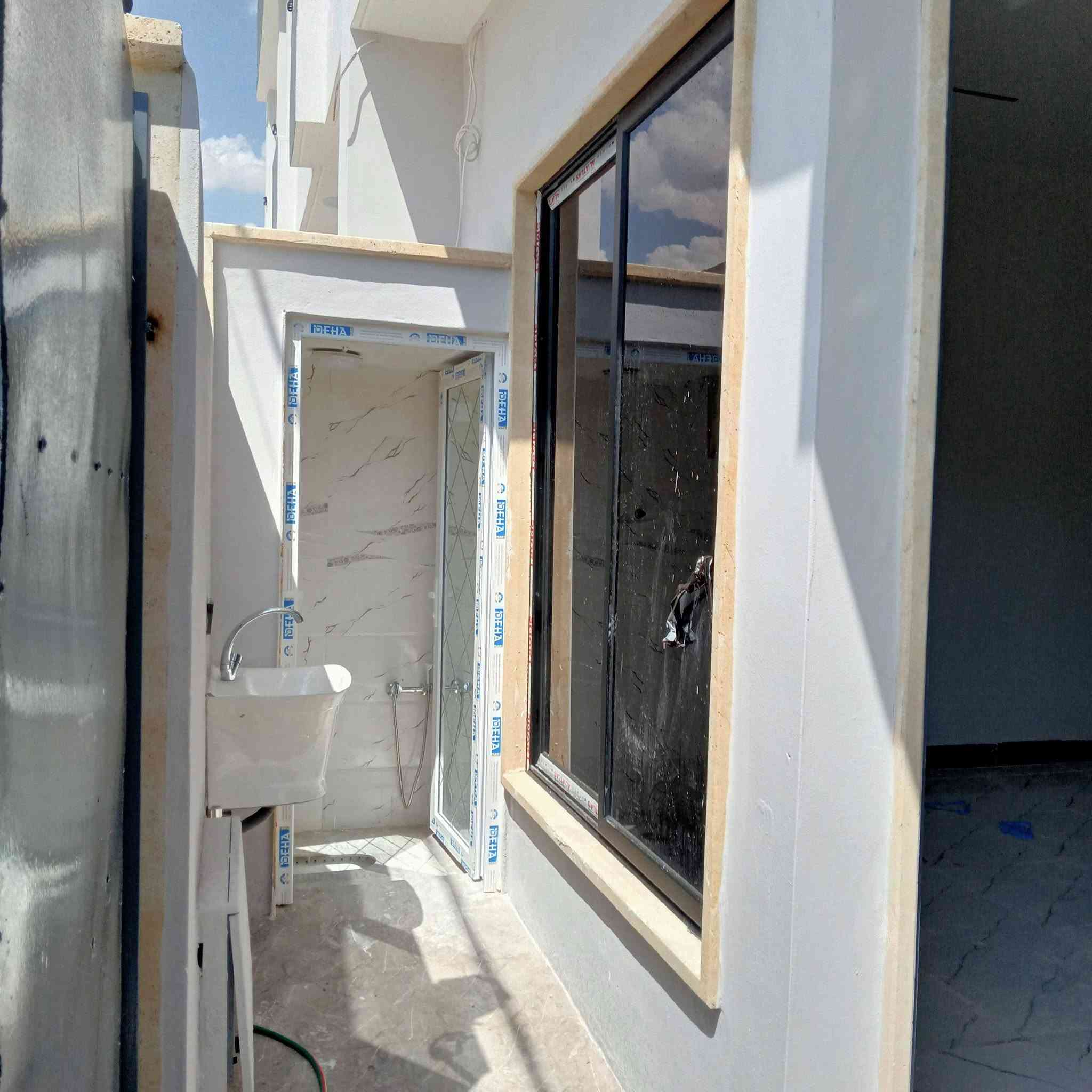عروض مكتب انوار الخير
داران  للبييع حي الملاين ثانيه
مساحه ١٢٠ متر طابقيين 
طابق الول استقبال ومطبخ وهول 
وغرفتيين نوم  وصحيات

طابق ثاني غرفتيين نوم وصحيات
خدمات كامله ماء كهرباء تبليط
اي استفسار الاتصال على ارقام 
الهاتف او مراسله صفحه
***********
***********
