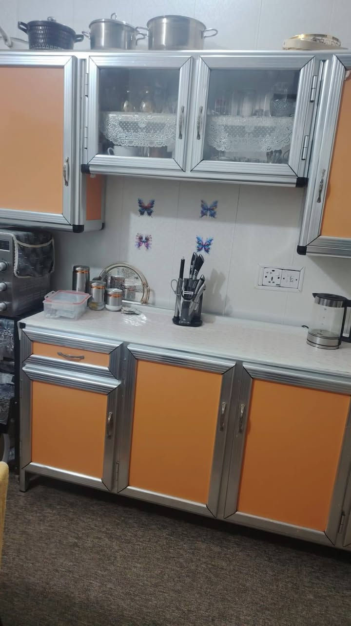 سلام عليكم كاونتر للبيع نظيف جدا مغلف المنيوم من داخل قياسه مترين قطعتين سعره 225 بغداد شعب قرب بانزيخانه سما بغداد


**إذا كنت صاحب هذا الإعلان وتريد حذفه لأي سبب، رجاءا أرسل رسالة إلى الدعم الفني**