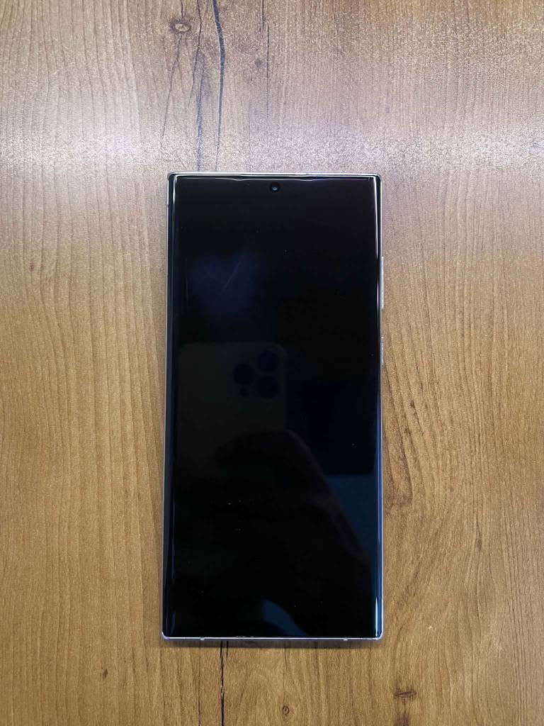 S 22 ultra jibal
265 gega
2 sim  
Ram 12 
Tanha shashay aw xatay tyaya zor kama 
Hamw gyane ba shart 
*********** السليمانية, العراق
