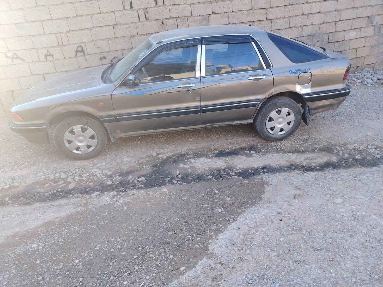 كلنت للبيع 89
سياره عل ابلد. 
شرط التحويل 
السعر 38 بيها مجال للطيبين 
***********
