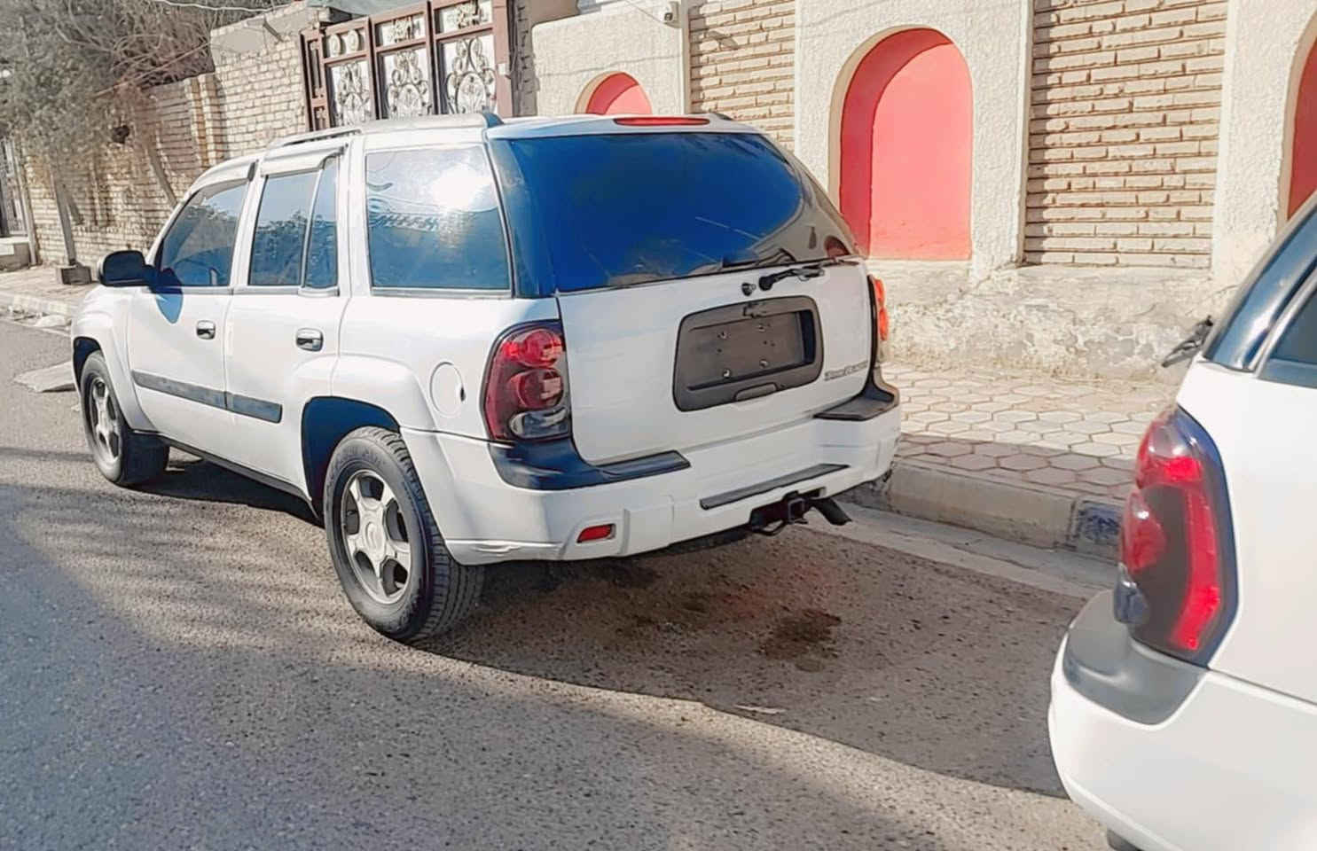 السلام عليكم بلايزر مزاد داخليه قياده شرطه واسط موديل ٢٠٠٥ السياره جاهزه نقص فقط غاز تبريد بس تشحنها يعني مكاني واسط الكوت *********** السعر ٦٥ وبيها مجال شي قليل
