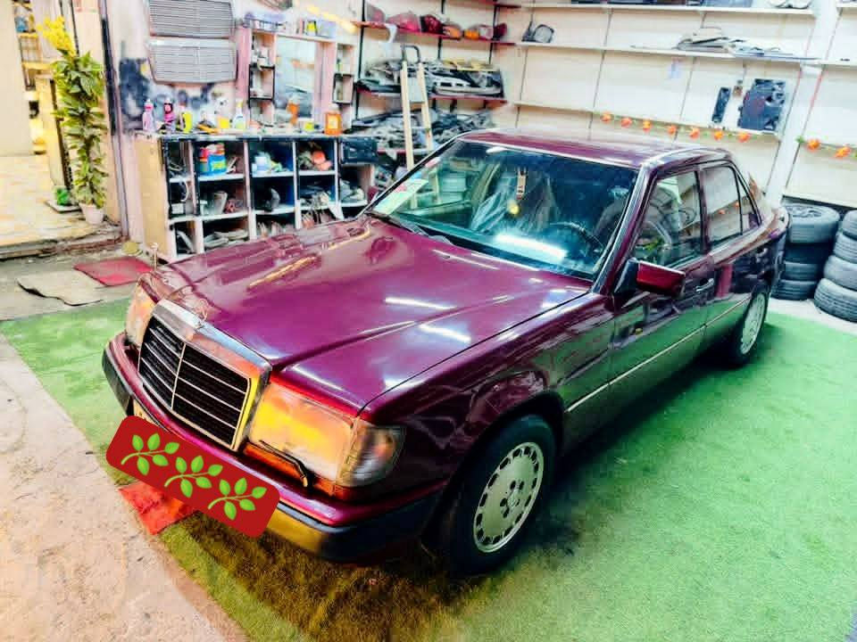 مارسدس دب للبيع محور موديل 87سياره جاهزه مكينه بطه وكير جديد كهربائيات جاهزه وسياره مالت جناي نضيه تحكم اريل كهربائي رقم بغداد  نكليزي *********** سعر 65بيه مجال مستعجل
