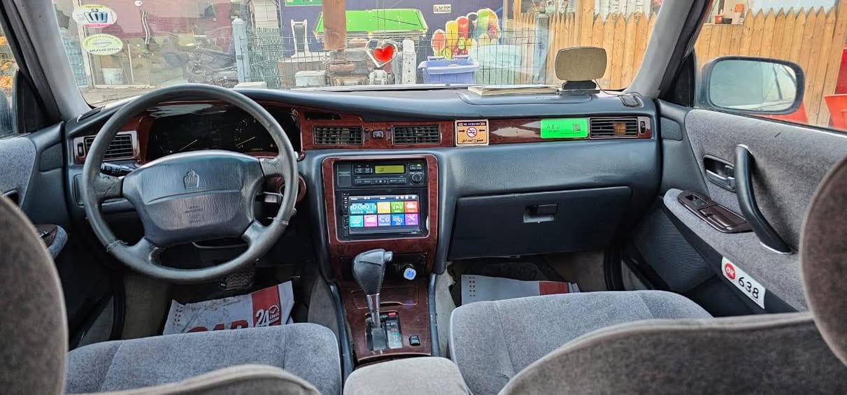 السلام عليكم راس الثور للبيع كشنات كهرباء فتحه كصت قماره فقط مكفوله من نقل جثه  موديل 1996 رقم انبار مداور ثاني يوم مكينه فيشتين مكينه او كير بل جيس حداد بل جيس تبريد ثلج تخم تاير جديد السعر ٨٧ او بيها مجال قليل قليل العنوان نجف كوفه قرب معمل الببسي رقم ***********
